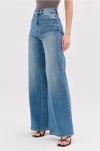 Load image into Gallery viewer, Cello Cool Girl High Rise Wide Leg Jeans