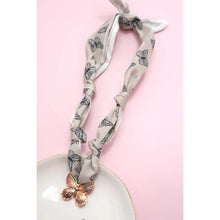 Load image into Gallery viewer, Scarf Necklace