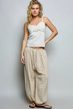 Load image into Gallery viewer, Sunday Meadow Joggers