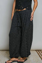 Load image into Gallery viewer, Sunday Meadow Joggers (BLACK)