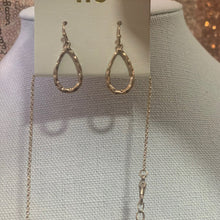 Load image into Gallery viewer, Chloe Sunburst Stone Necklace
