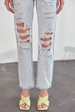 Load image into Gallery viewer, Brooke KanCan Ultra High Rise Light Wash 90&#39;s Boyfriend Jeans

